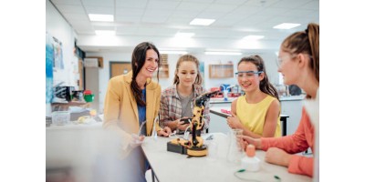 SCIENCE CLUB